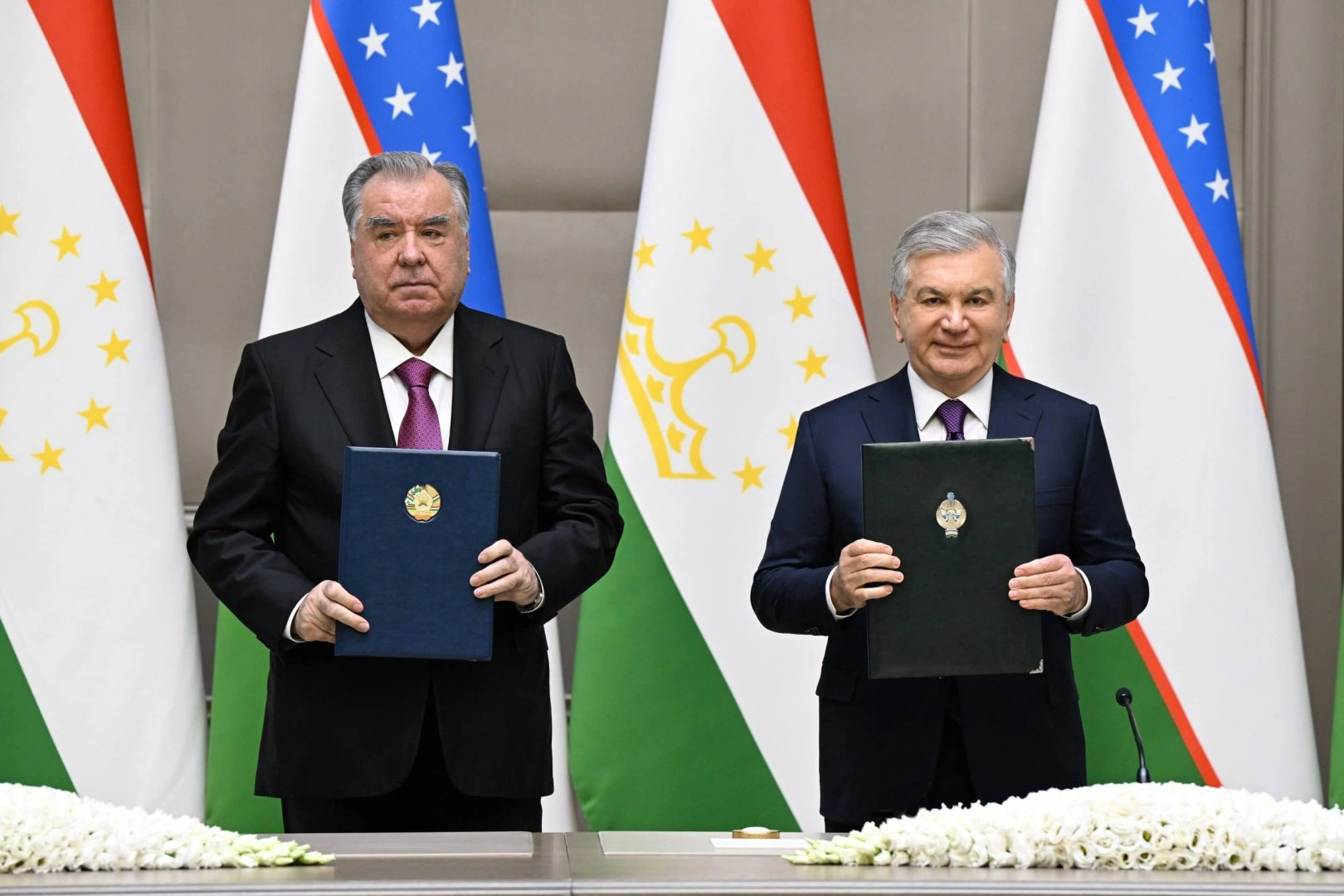 Uzbekistan, Tajikistan ink package of bilateral deals