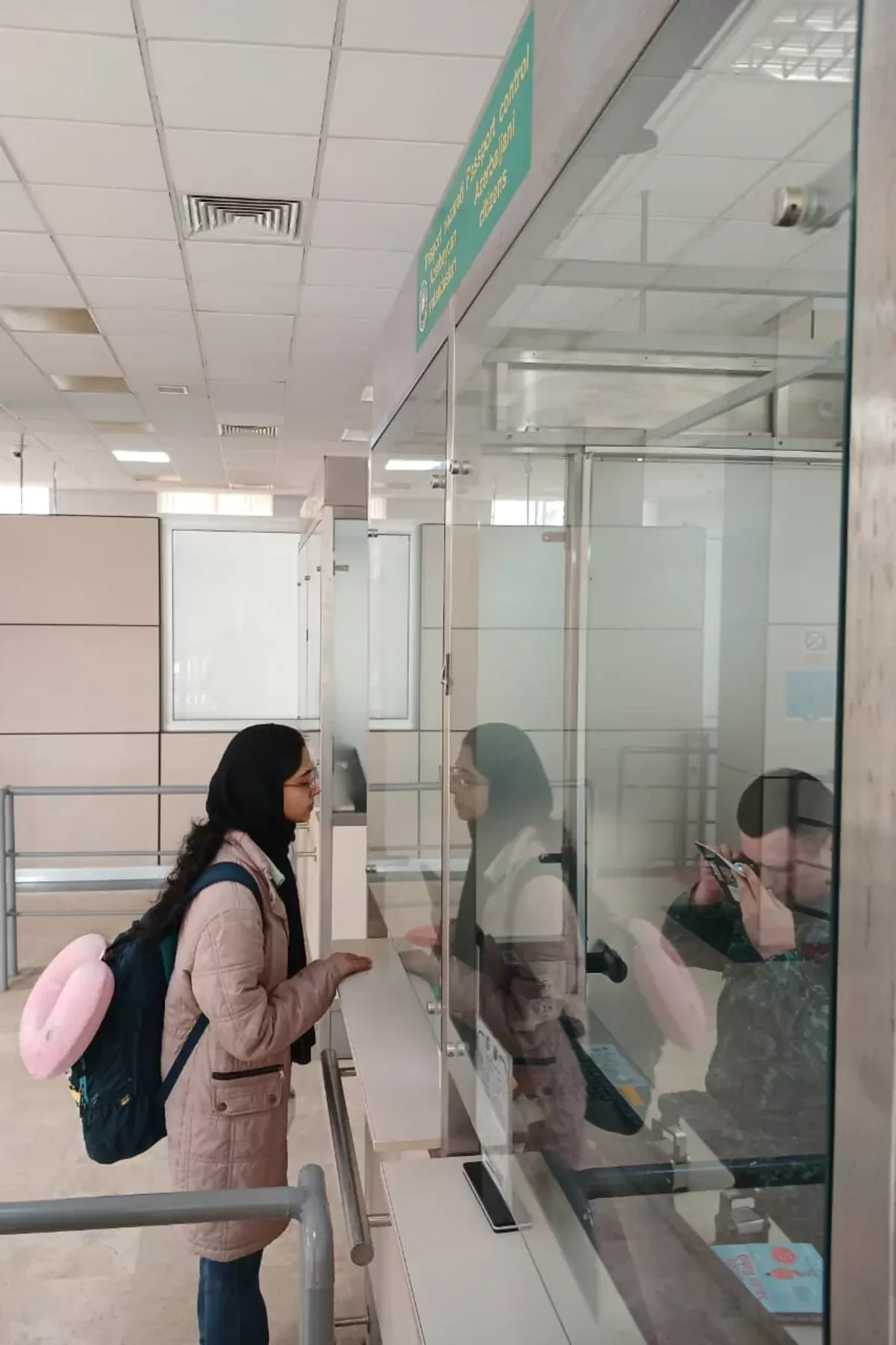 Over 2,800 people evacuated from Iran to Azerbaijan since February 28 photo