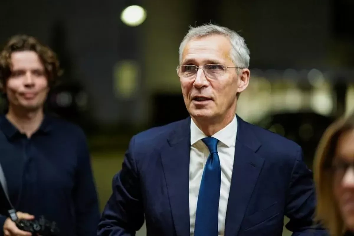 Ex-NATO chief warns alliance would collapse without US support