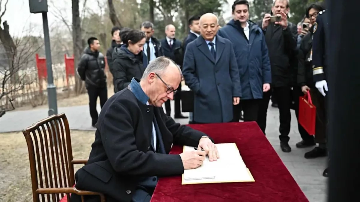Merz in China: Airbus orders, panda research, renewed sports deals Photo