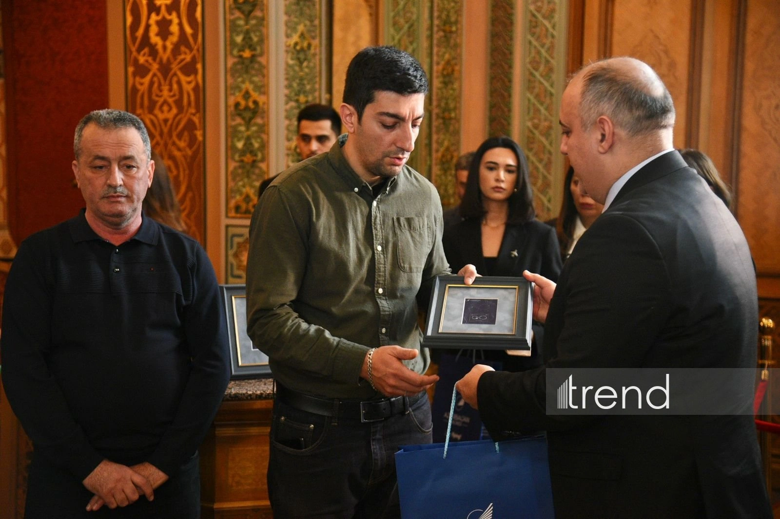 Azerbaijan presents postage stamp commemorating AZAL plane crash in Kazakhstan (PHOTO)