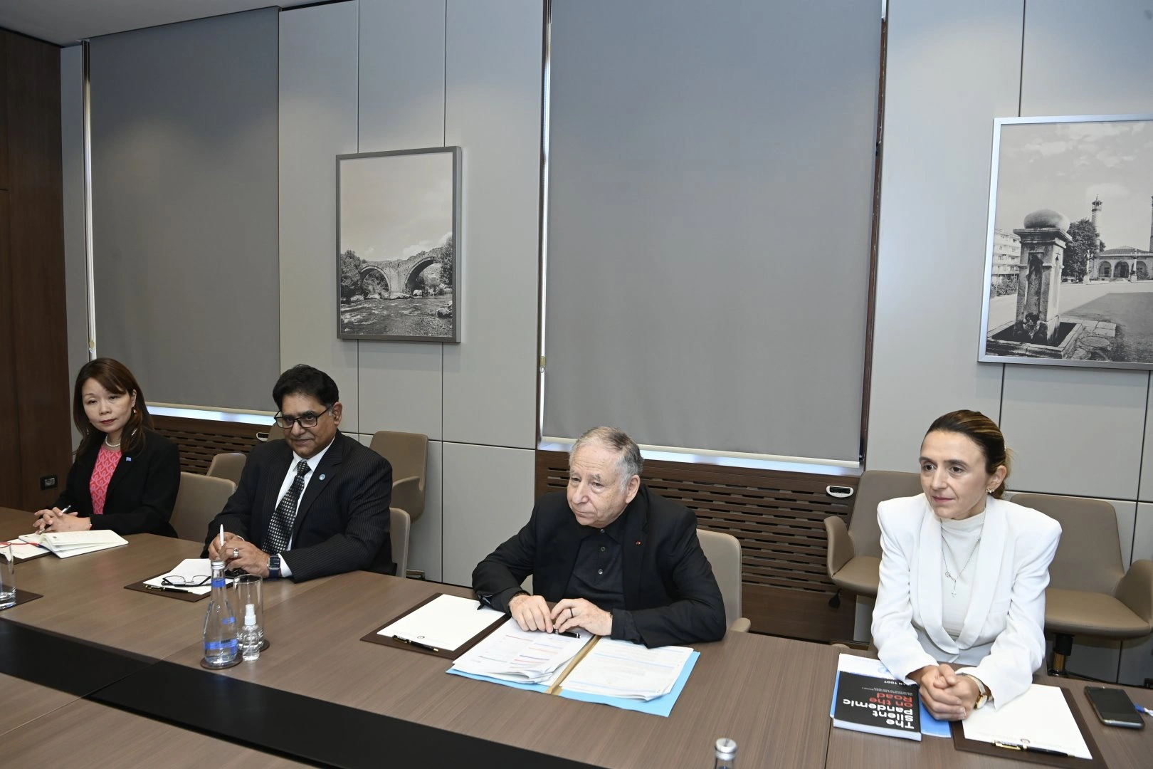 Azerbaijan's foreign minister holds meeting with UN special envoy on road safety