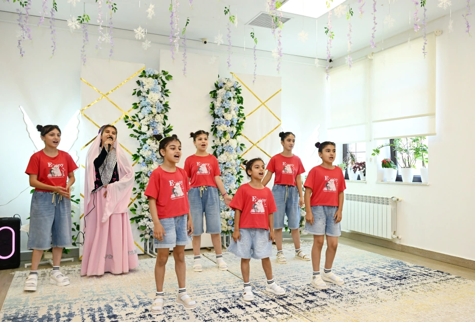Heydar Aliyev Foundation VP Leyla Aliyeva meets with residents of children's home in Sheki (PHOTO)