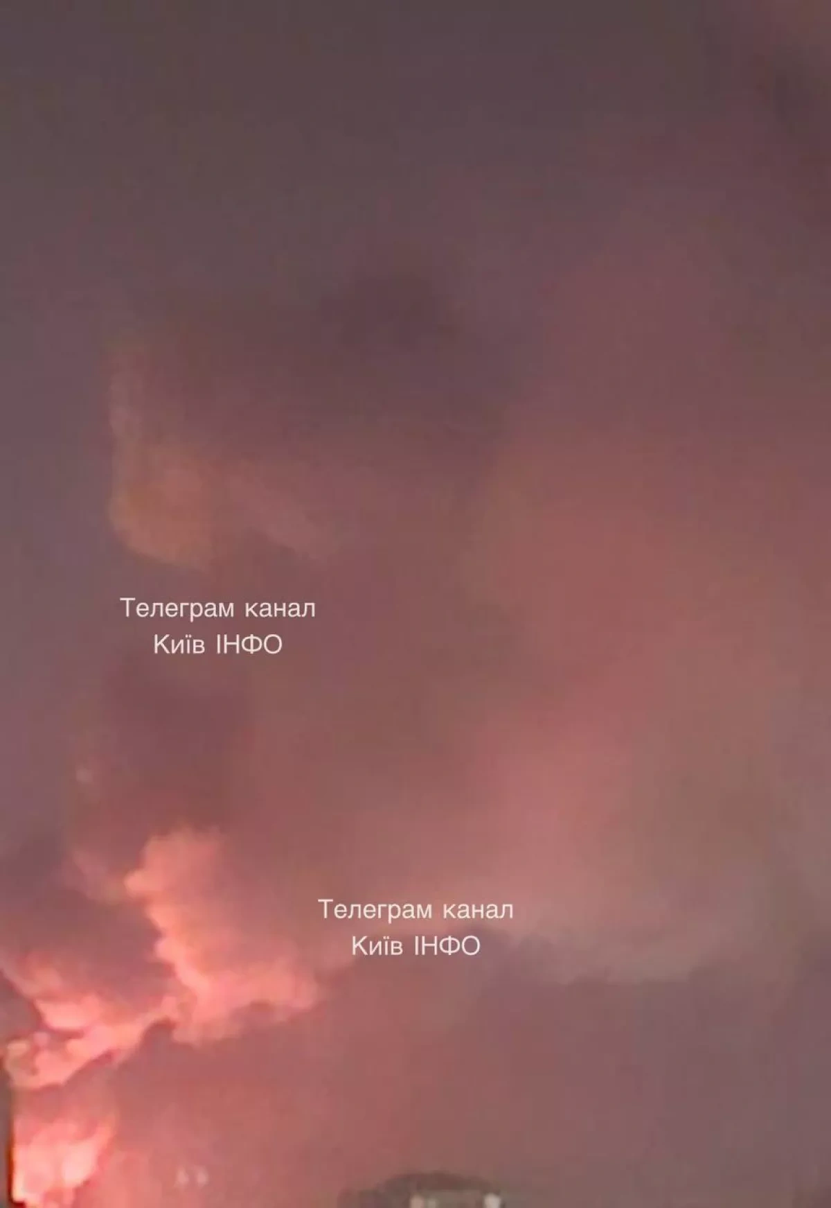 Overnight attack triggers large blaze in Kyiv’s Solomianskyi district PHOTO / VIDEO