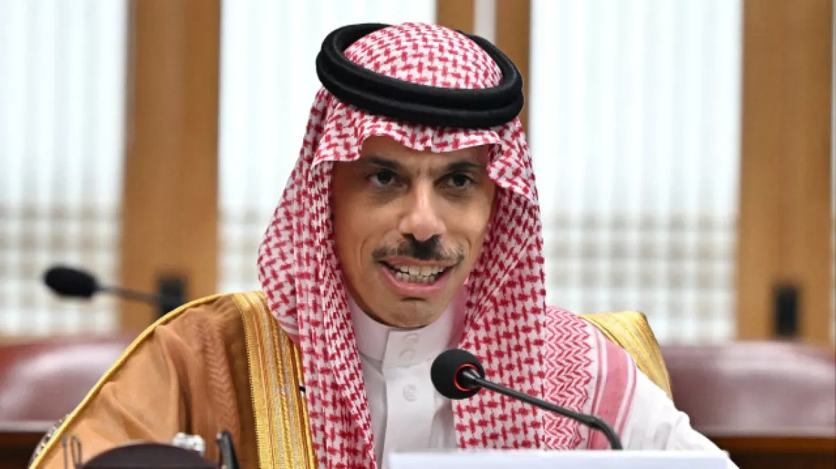 Saudi FM discusses Middle East situation with regional counterparts