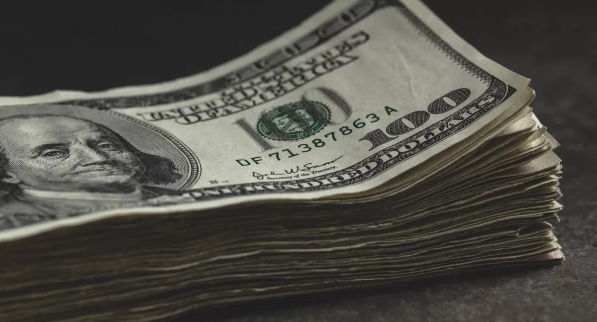 Bloomberg: Russian billionaires lose combined $5 billion in wealth in 2026