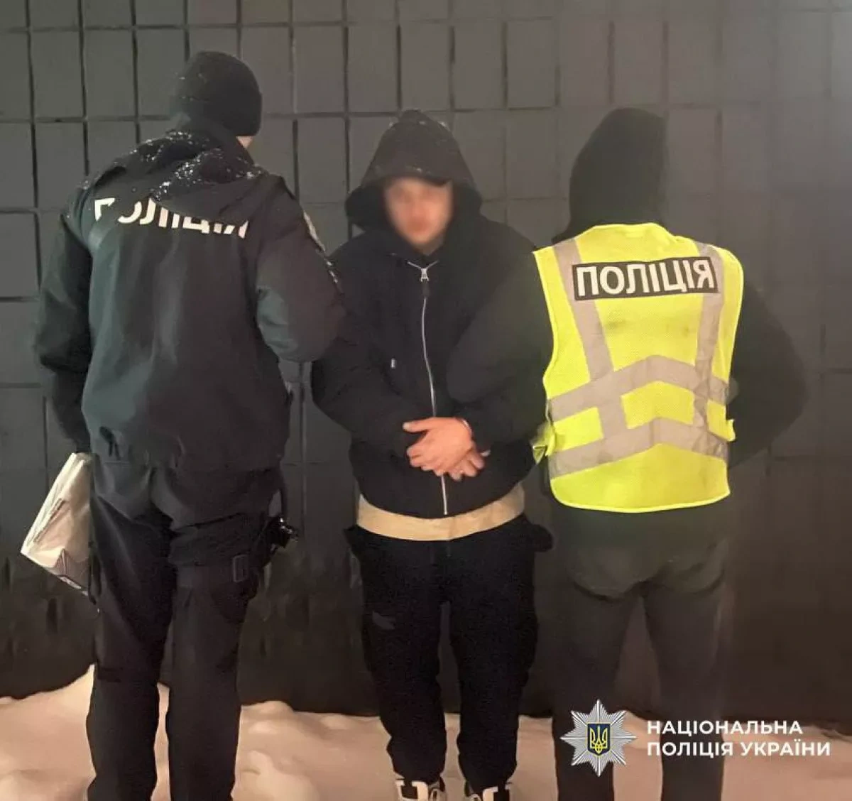 Man detained in Kyiv for burning military vehicles for payment photo