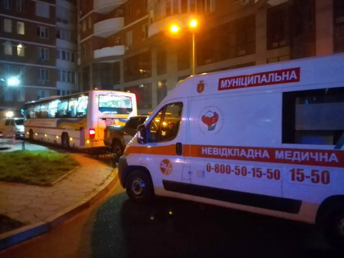 Russian night attacks on Odesa leave 16 injured, cause widespread damage PHOTO