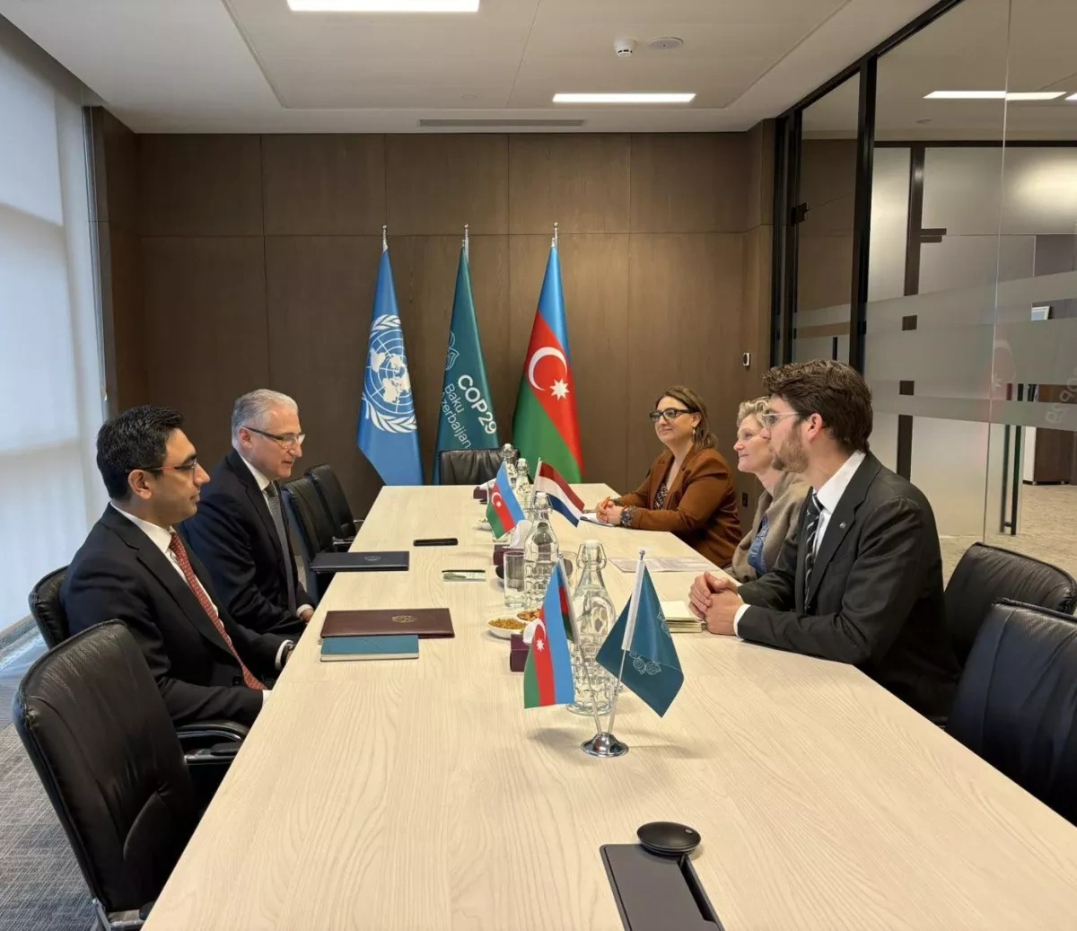 Azerbaijan, Netherlands discuss Caspian Sea level challenges