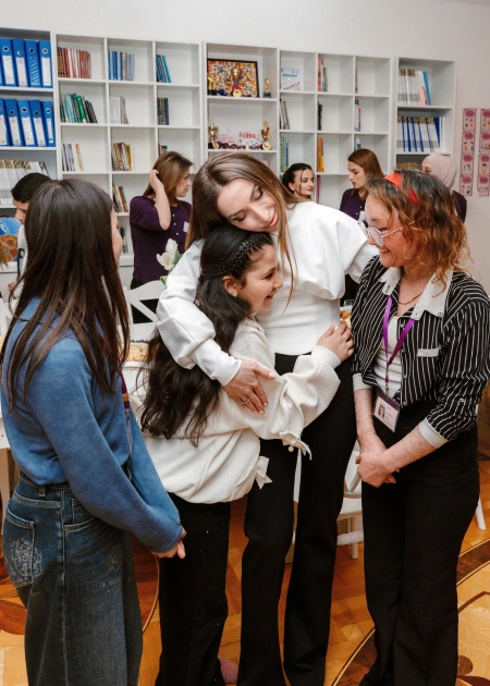 Leyla Aliyeva, Arzu Aliyeva, and Alena Aliyeva visit “Support for Living” Center (PHOTO)