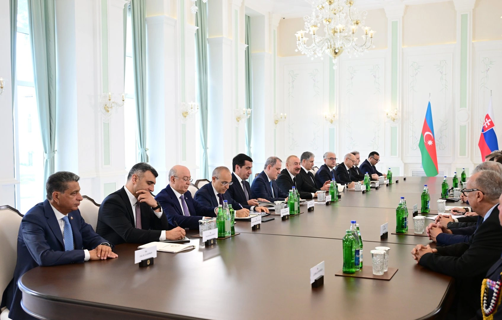 President Ilham Aliyev holds expanded meeting with President of Slovakia in Shusha (PHOTO)