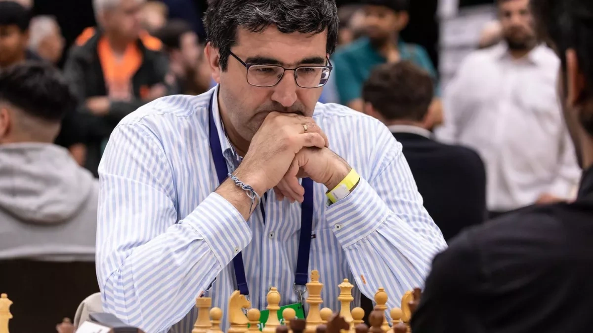 Former Russian world chess champion receives ban over verbal attacks on players