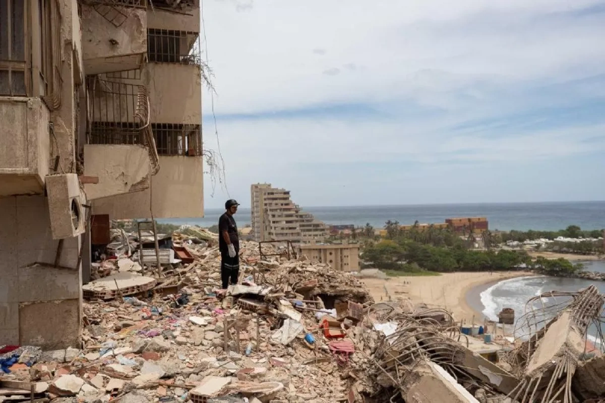 Venezuela earthquake leaves 1.8 million in need as death toll rises