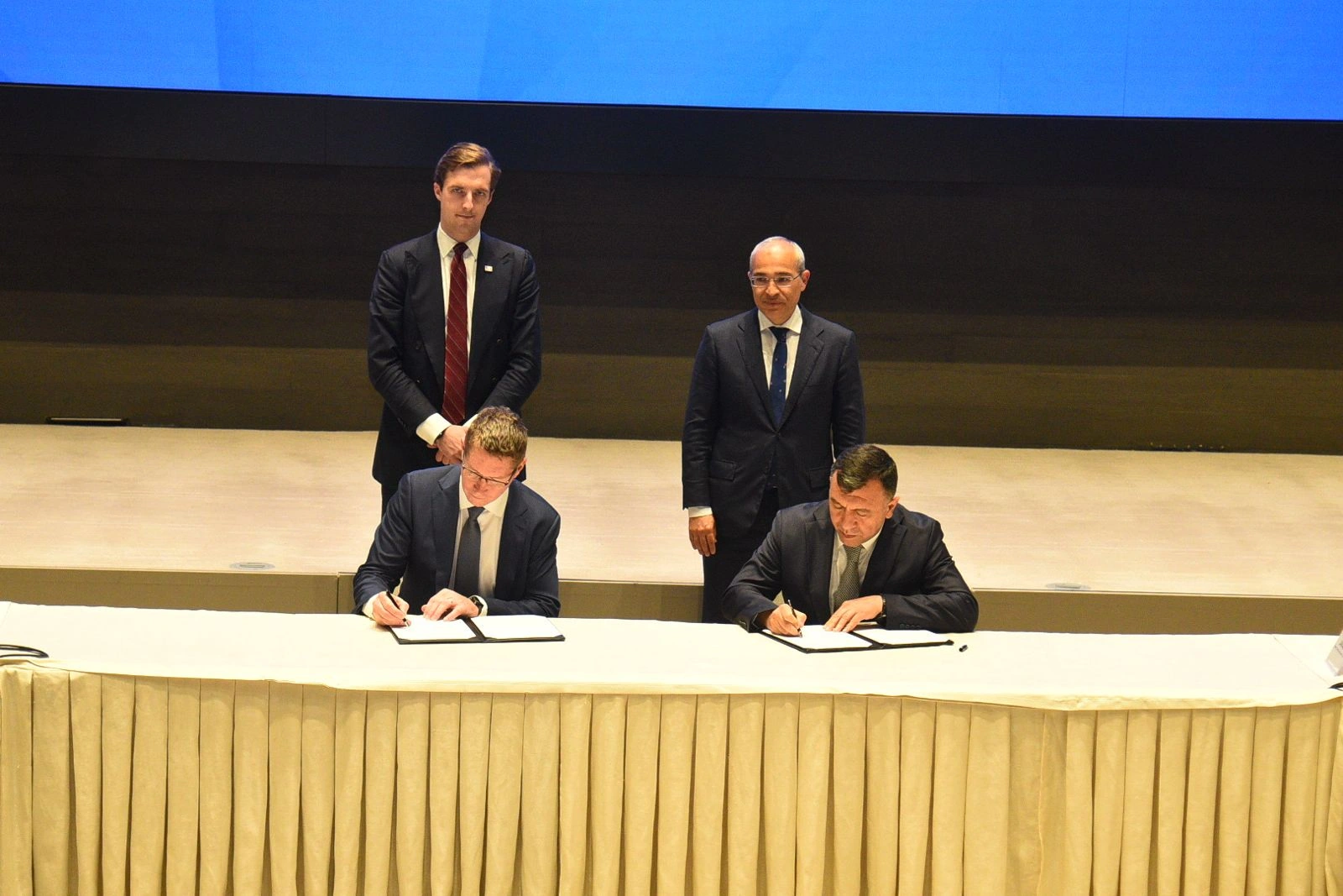 Baku hosts first meeting of Azerbaijan-U.S. economic dialogue (PHOTO)