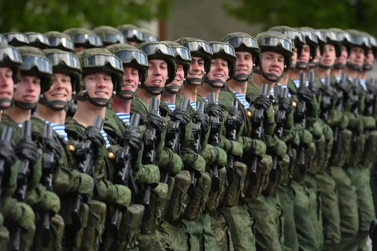 Ukrainian president urges Europe to unite militarily