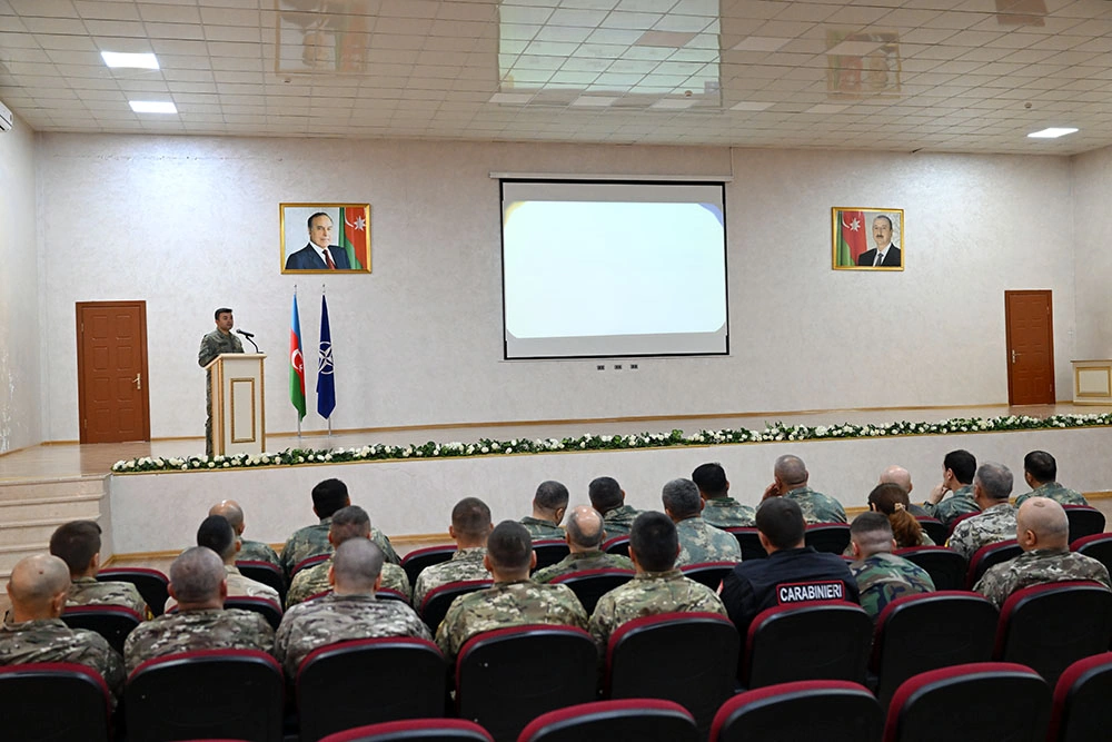Baku hosts NATO training course (PHOTO)