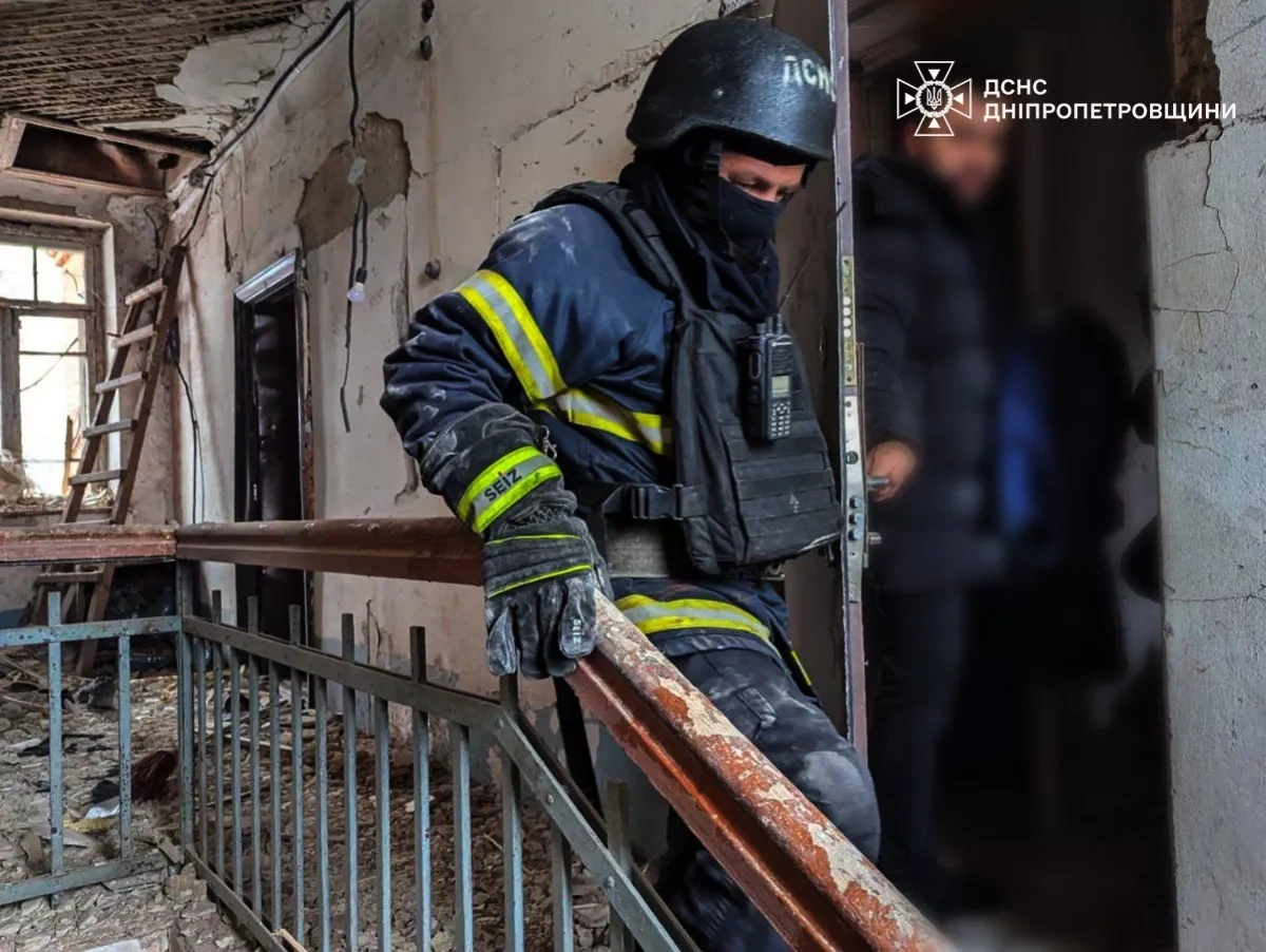 Russian strike hits Ukraine's Kryvyi Rih, injuring four PHOTO
