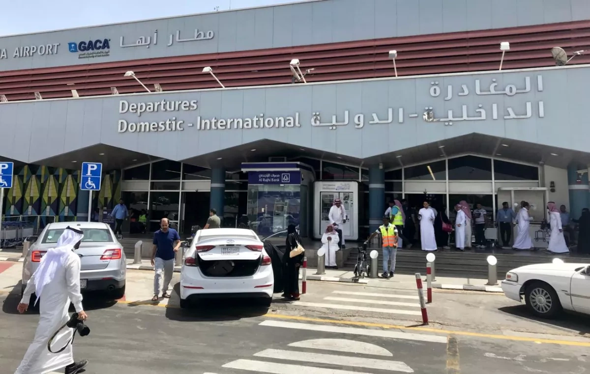 Houthis target Saudi airport after strikes on Sanaa