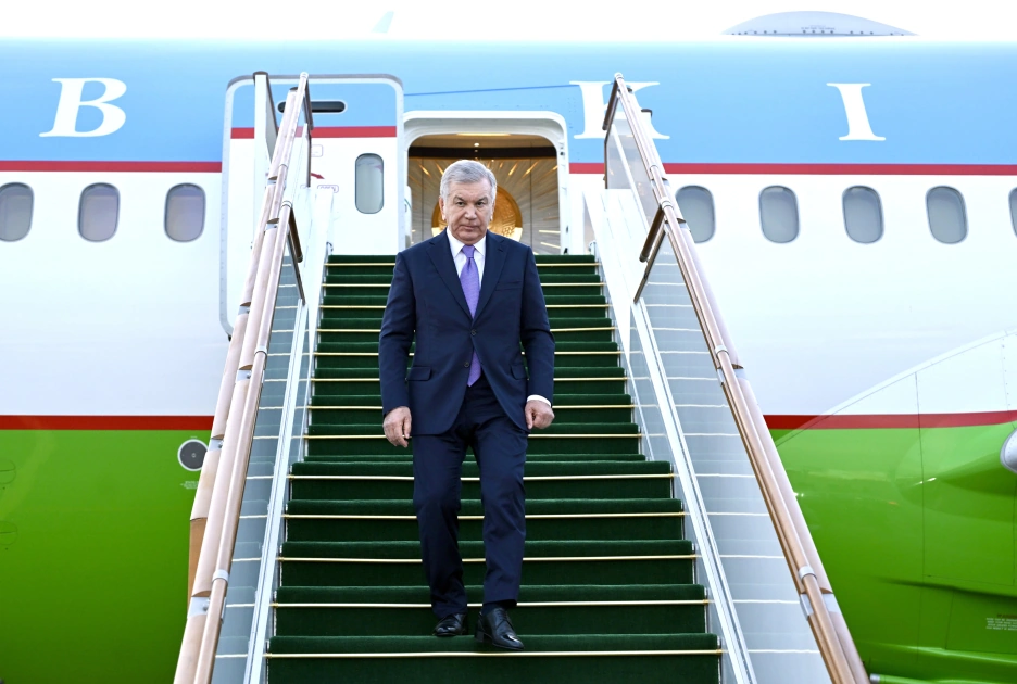 President of Uzbekistan arrives in Baku for seventh CICA summit (PHOTO)