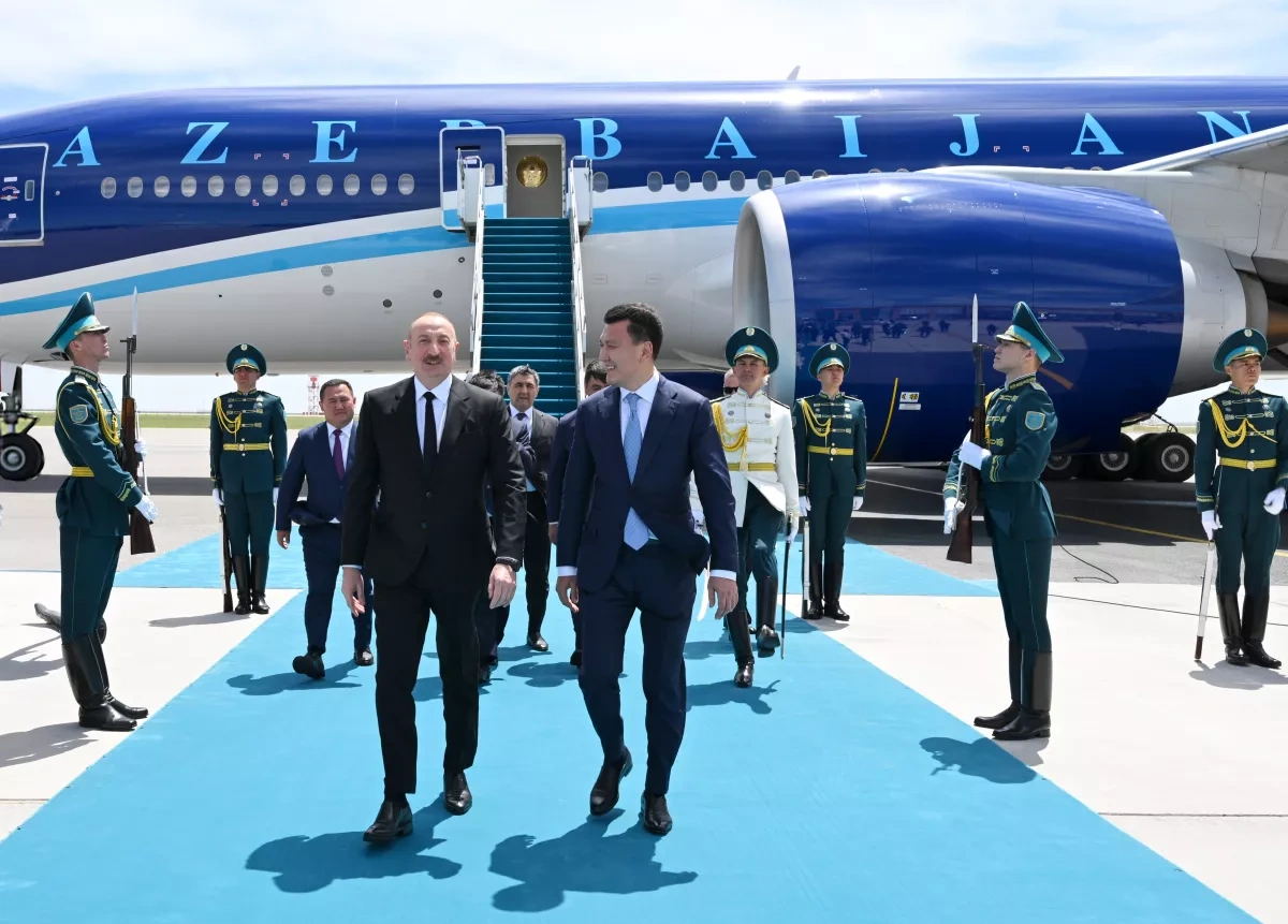 President Ilham Aliyev arrives in Kazakhstan for working visit PHOTO
