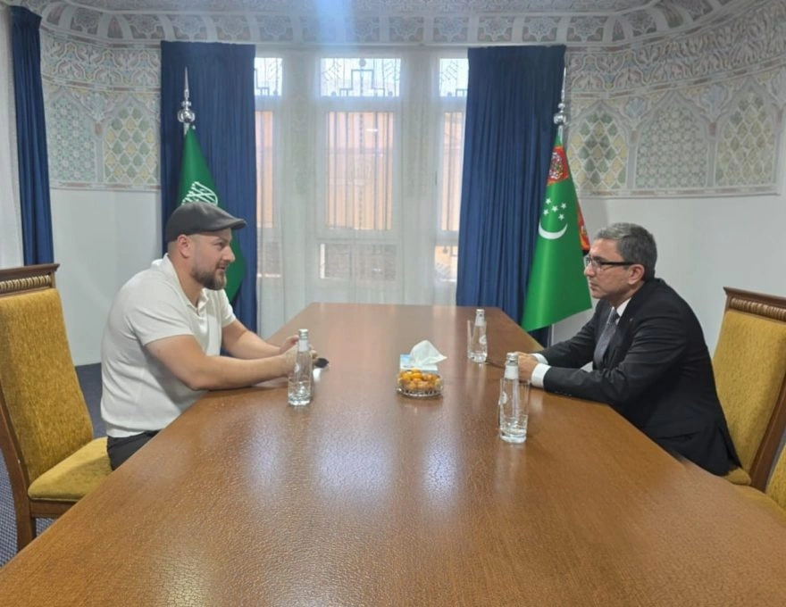 Turkmenistan discusses petroleum products with Oman-based company