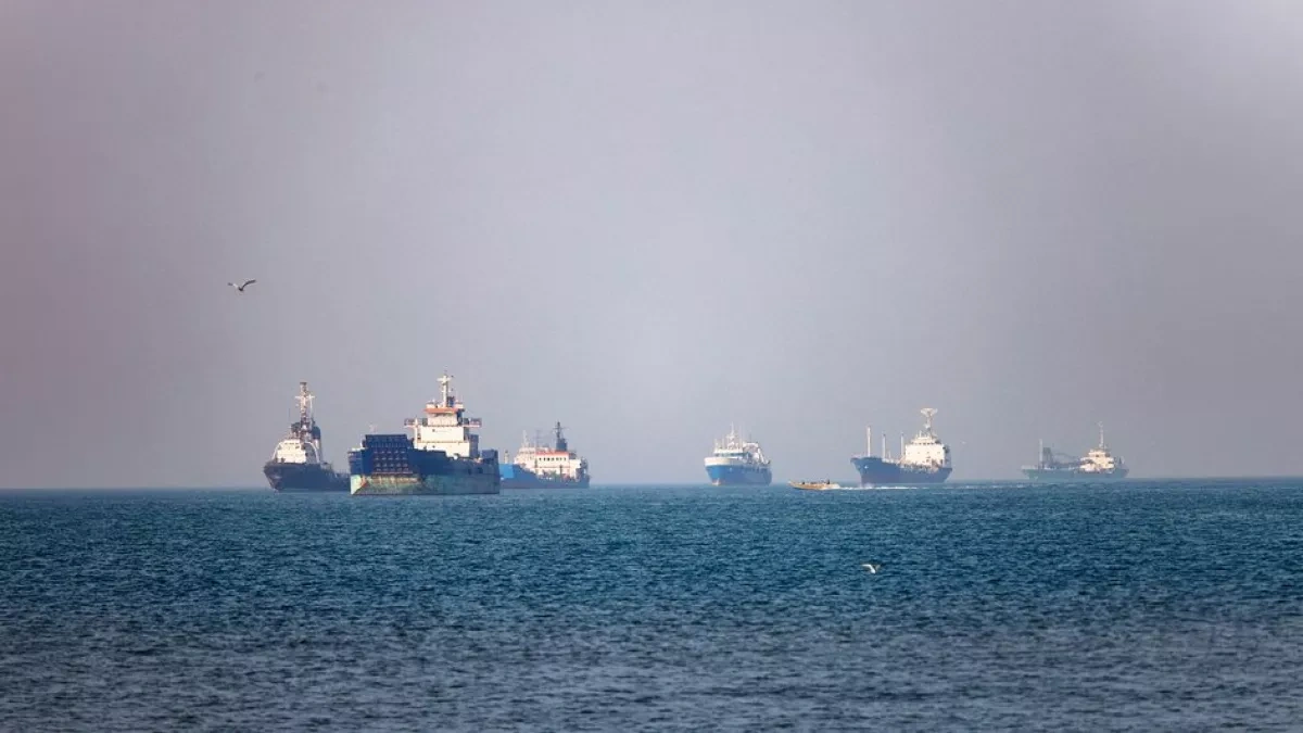 Iranian army says control over Strait of Hormuz could double oil revenues