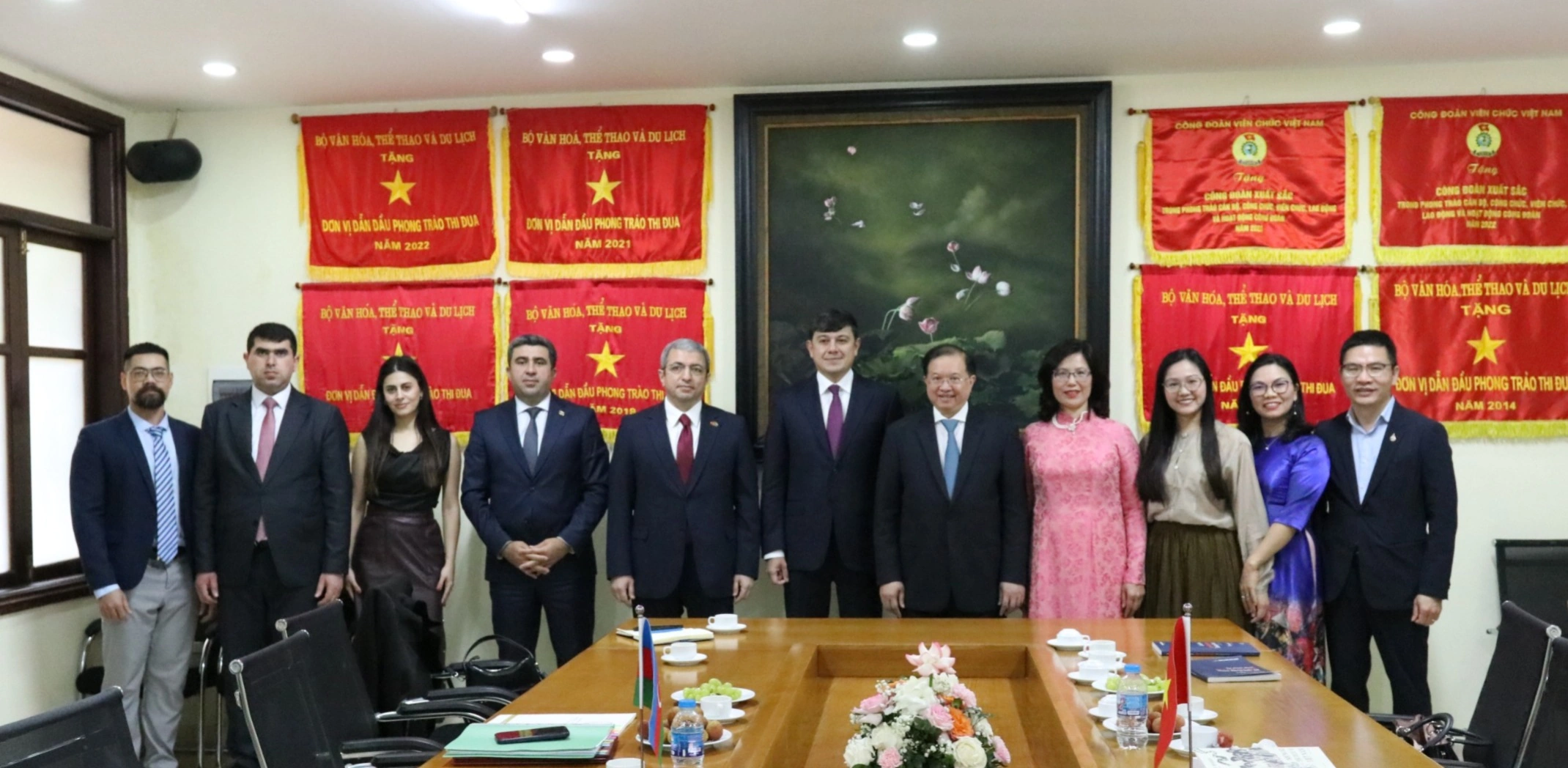 Azerbaijan, Vietnam discuss expansion of diaspora cooperation (PHOTO)