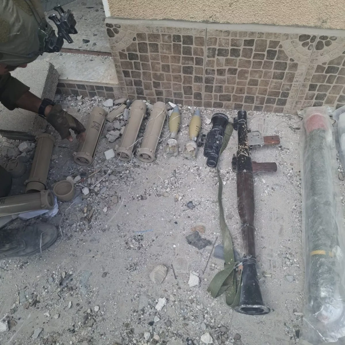 IDF says troops seize Hezbollah rocket cache in southern Lebanon raid Photo