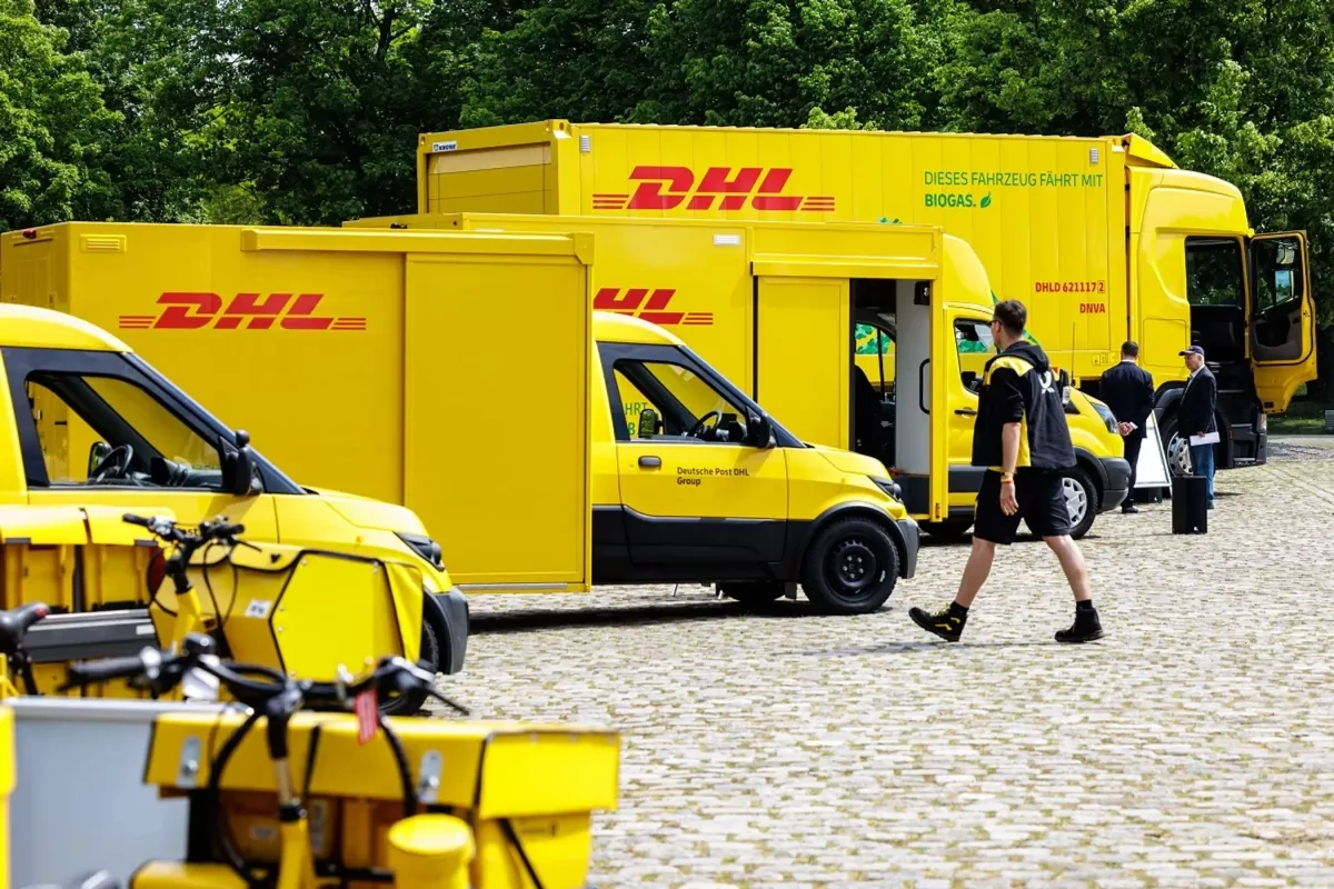 Media: DHL logistics centre sealed off after suspicious substance found