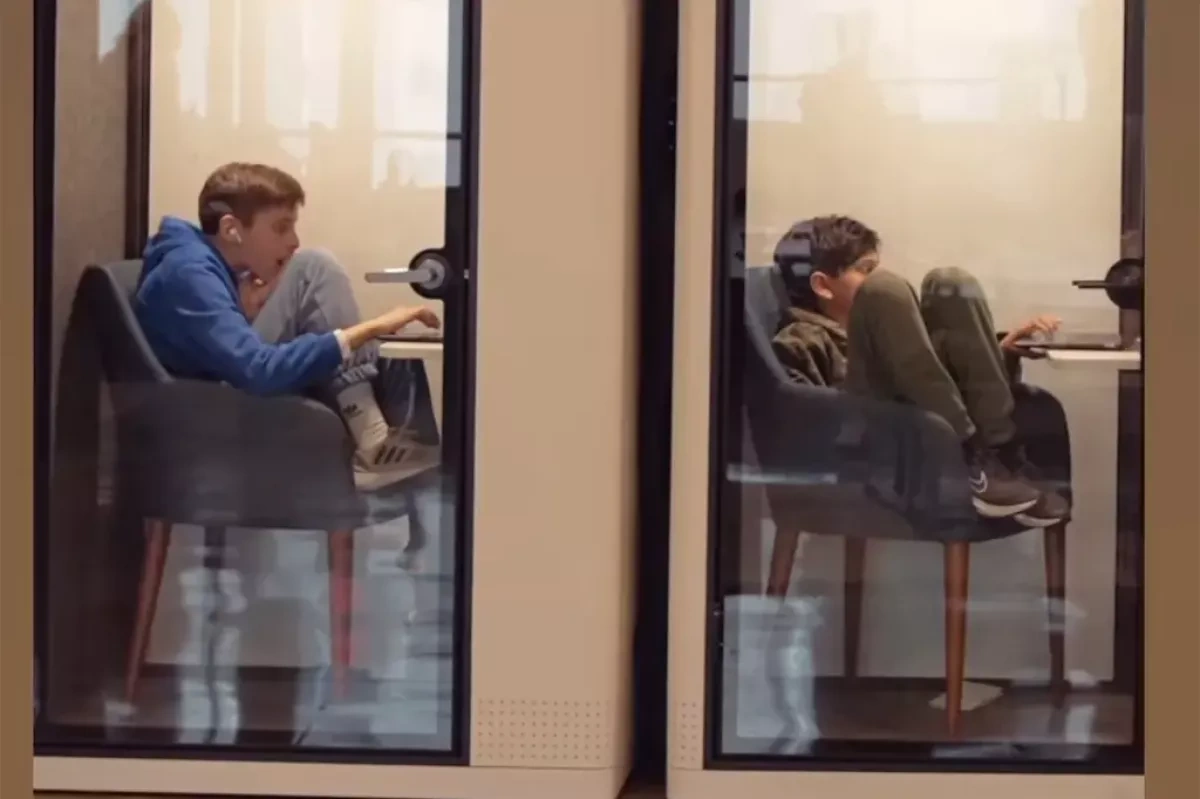 No teachers, no homework: Inside America’s AI school