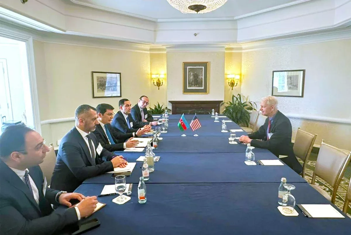 Azerbaijan, US explore expanded economic, strategic cooperation at trade conference Photo