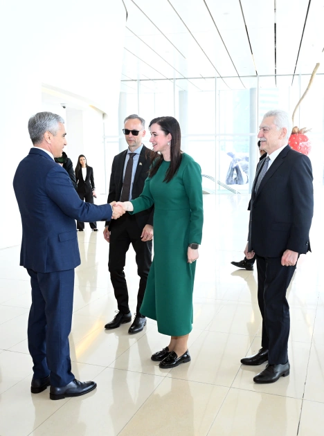 Lithuanian Prime Minister Inga Ruginienė visits Heydar Aliyev Center (PHOTO)