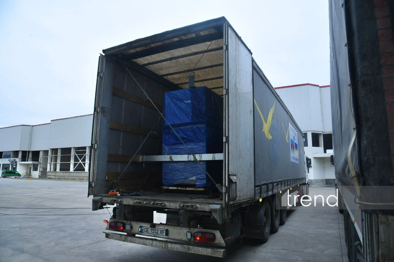 Azerbaijan dispatches another batch of humanitarian aid to Ukraine (PHOTO)