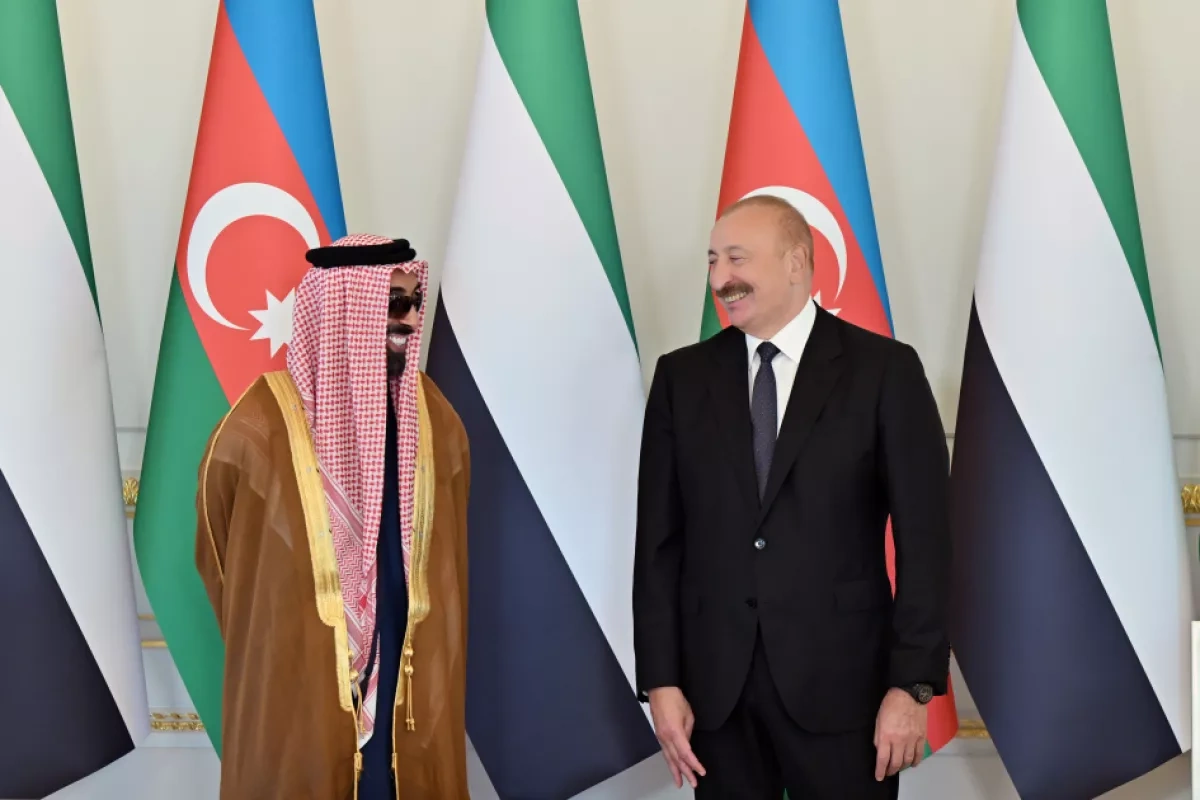 Azerbaijani president holds talks with UAE national security adviser PHOTO / UPDATED