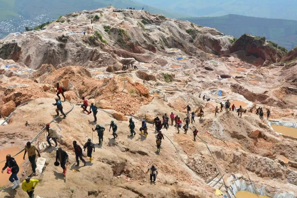 Gold mine collapse in Cameroon kills around 100