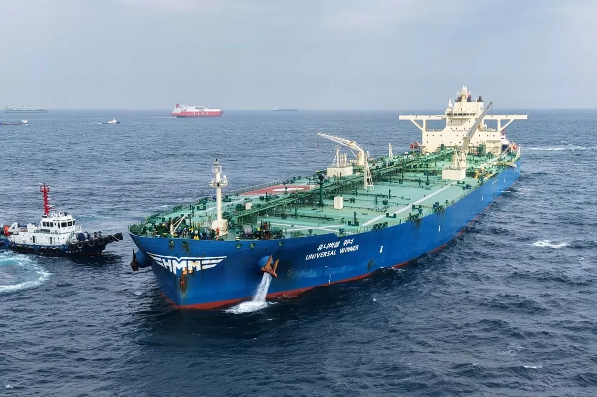 Half of stranded South Korean vessels exit Strait of Hormuz