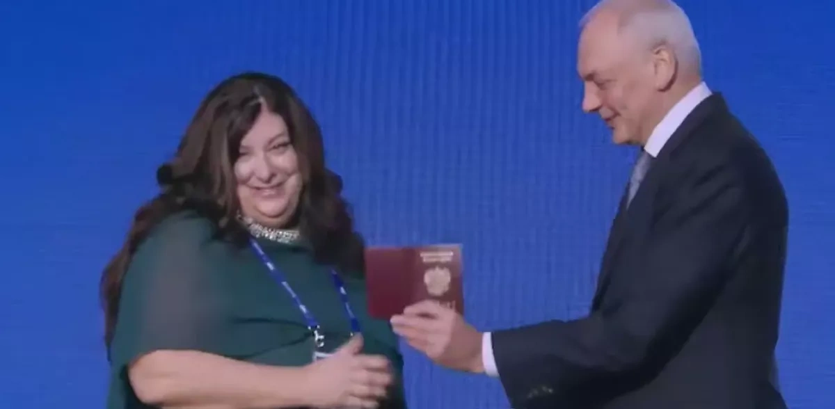 Former Biden aide granted Russian passport PHOTO