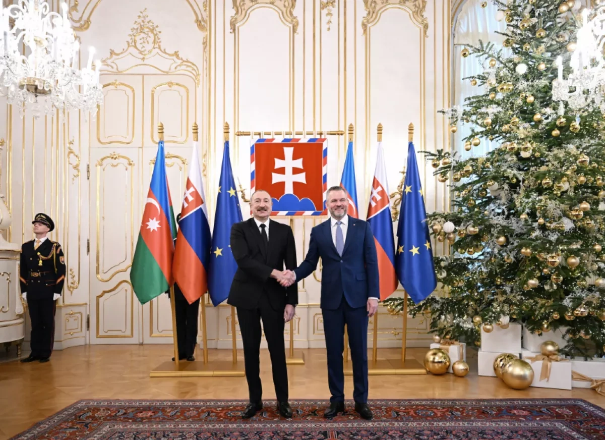 Bratislava rolls out red carpet for Azerbaijani president Grand welcome in Slovakia / PHOTO