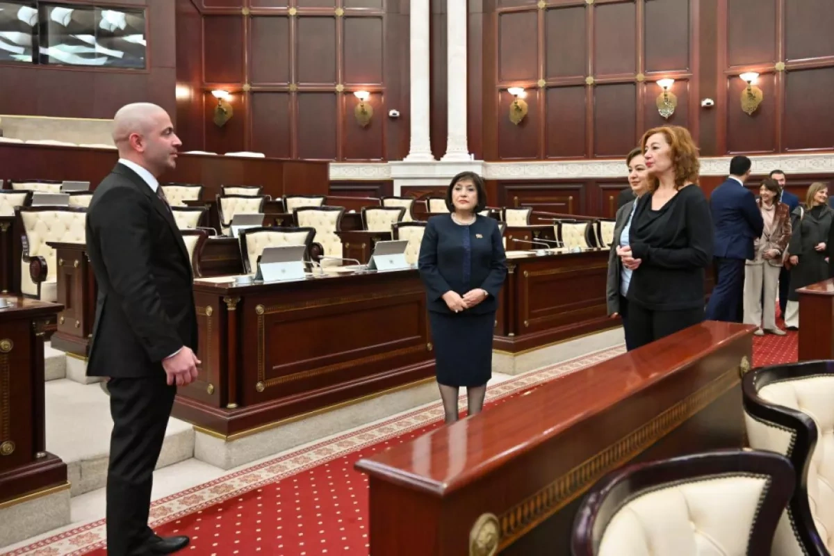 Spanish parliamentary speaker visits Azerbaijan's parliament, eyes energy Photo