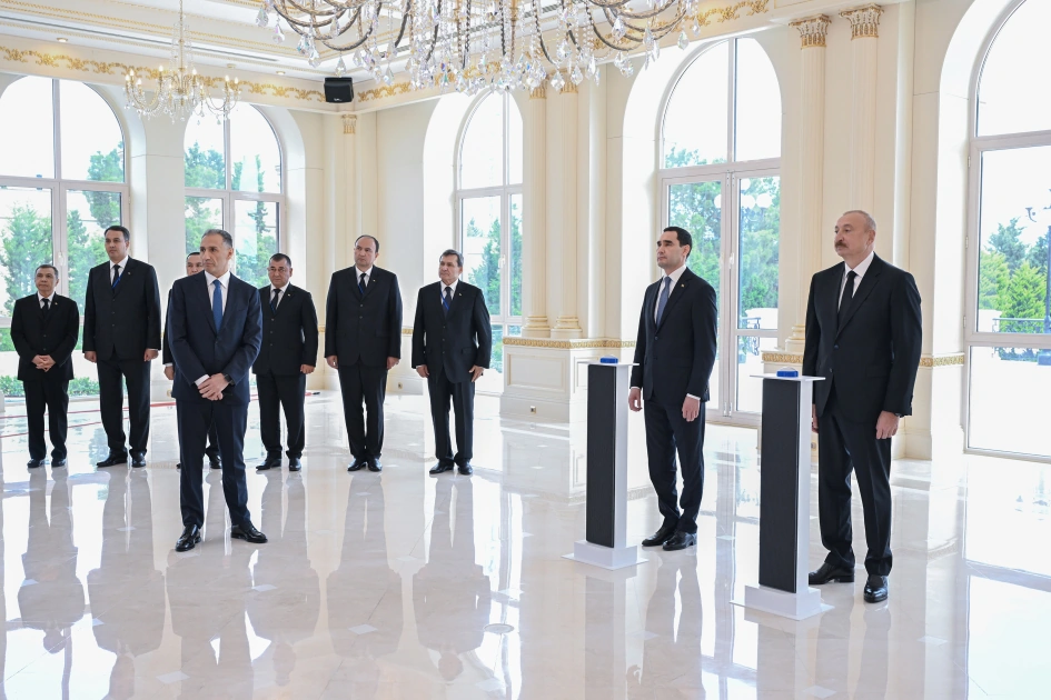 President Ilham Aliyev and President of Turkmenistan attend ceremony of presenting “Dostlug” tanker held in online format (PHOTO)