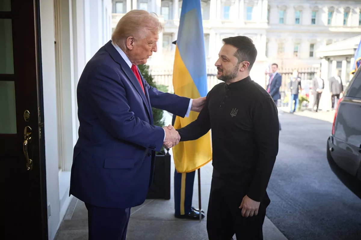 Trump, Zelenskyy kick off meeting in Davos Video