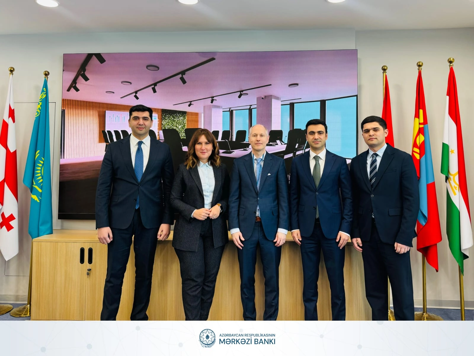 Azerbaijan's CBA shares its communications strategy experience at regional event in Almaty