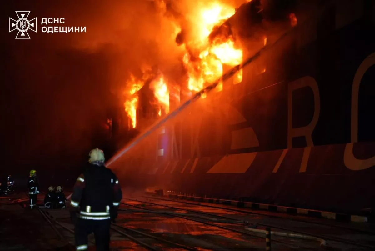 Russian missile strike on Odesa damages civilian vessel and emergency equipment photo / video