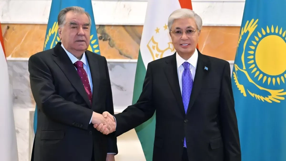 Kazakh, Tajik presidents focus on trade, water, energy cooperation