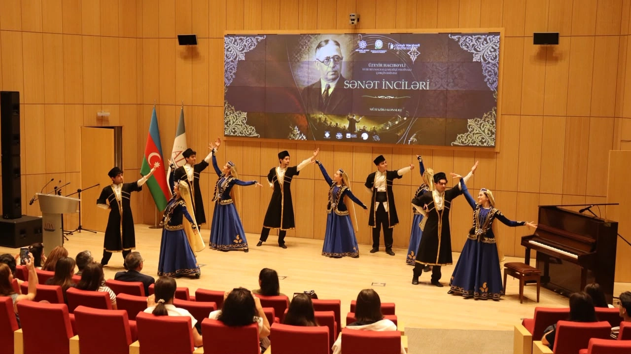 ADA University hosts Lecture-Concert on ‘Pearls of Art’ Project (PHOTO)