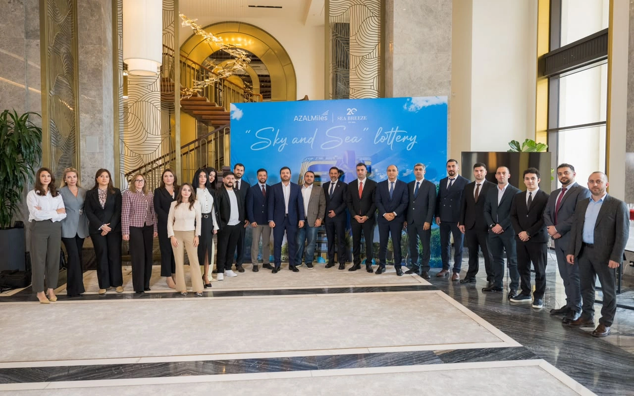 Azerbaijan Airlines and Sea Breeze announce 100 winners of joint lottery (PHOTO)