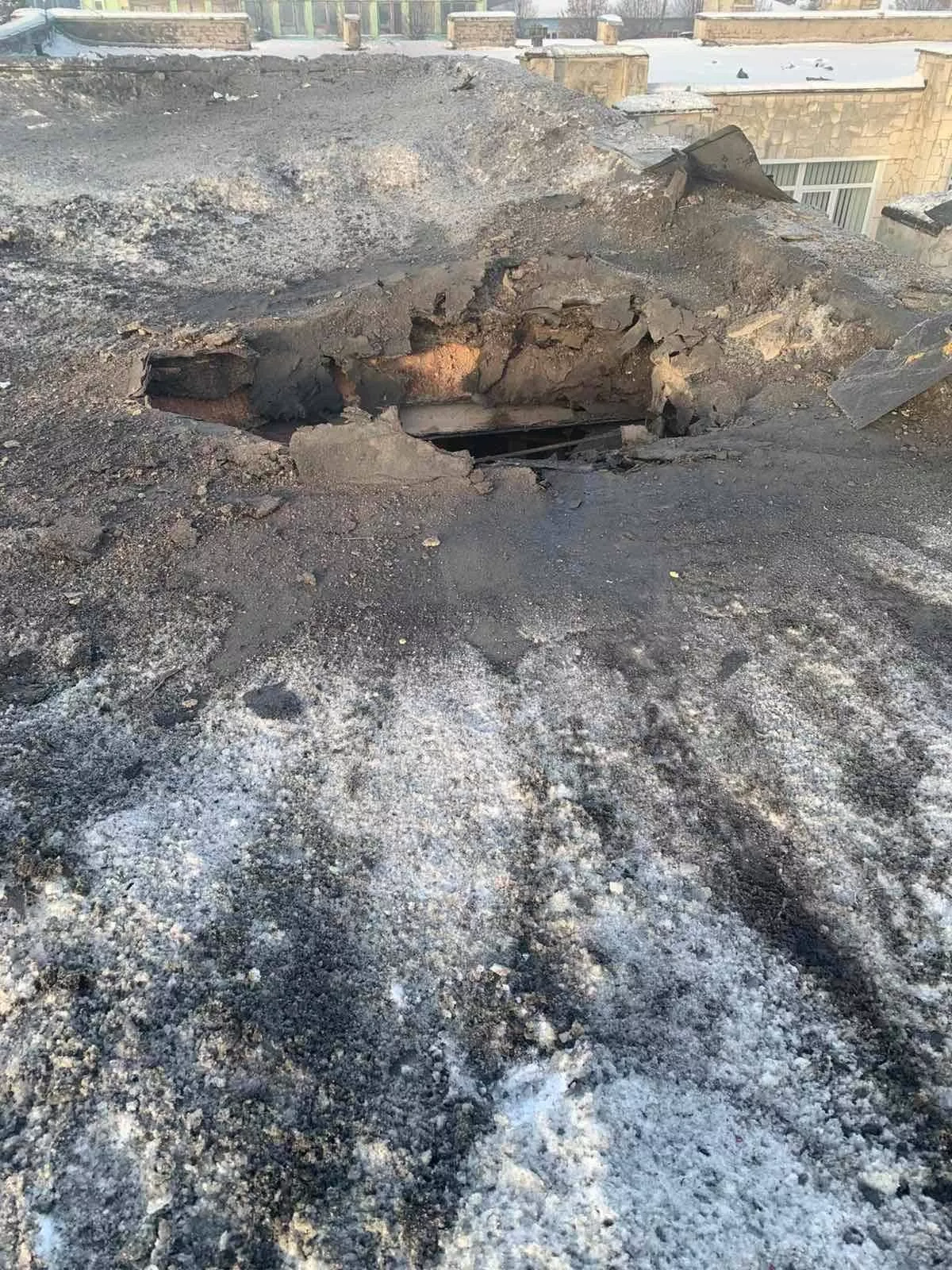 Russian drone attacks disrupt power, injure civilians in Ukraine’s Chernihiv PHOTO