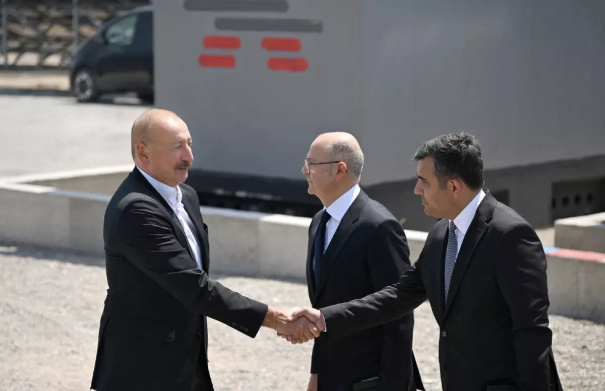 Azerbaijani president inspects “Shams 1”, “Garbi Ufug” solar plants in Nakhchivan PHOTO