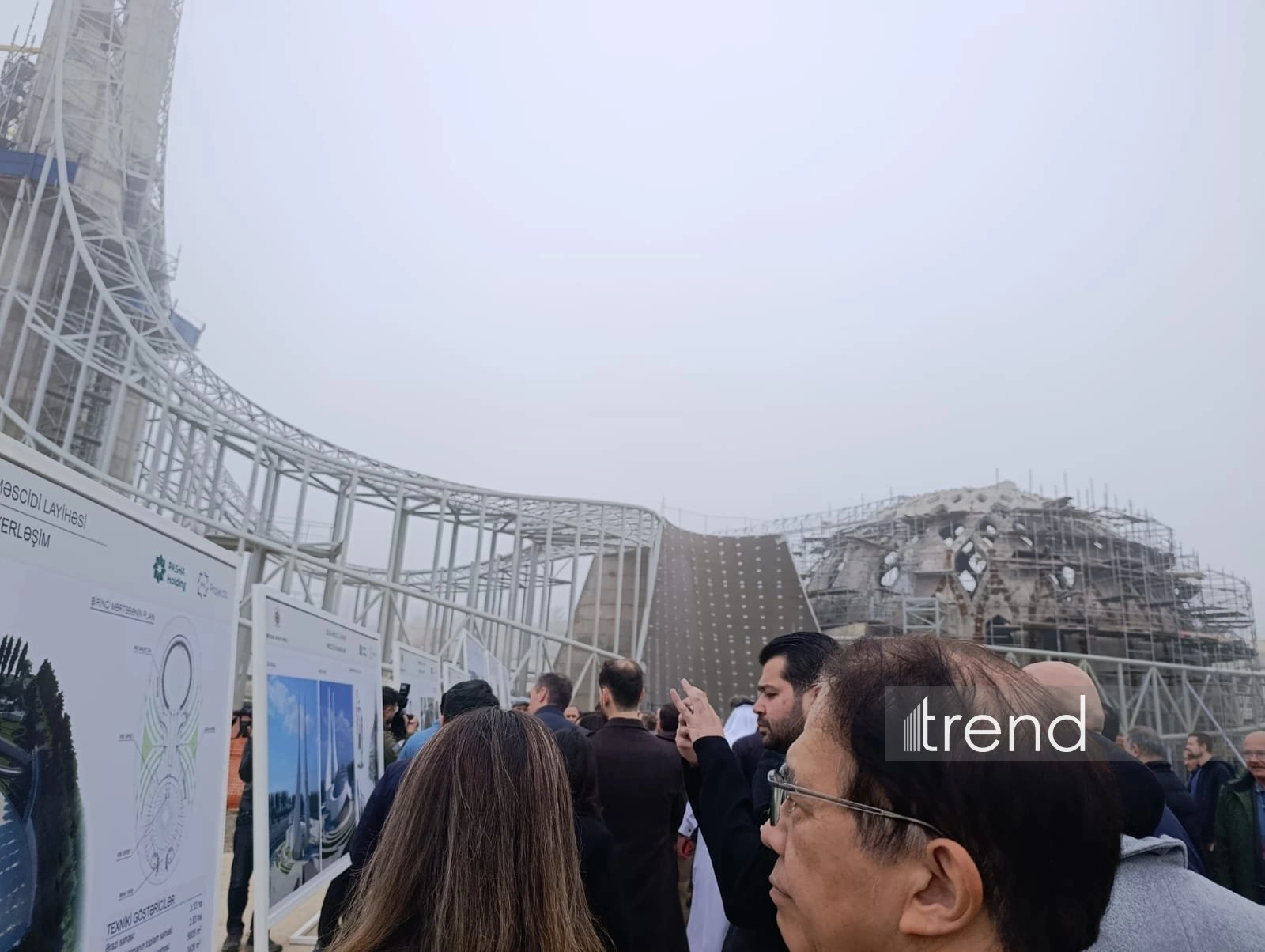 Diplomatic corps representatives view construction of New Shusha Mosque (PHOTO)
