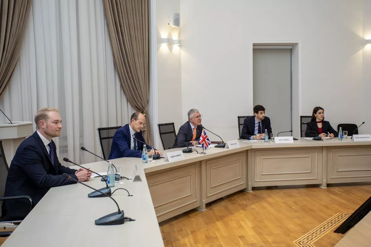 Azerbaijan, UK firms deepen cooperation on submarine cable projects PHOTO